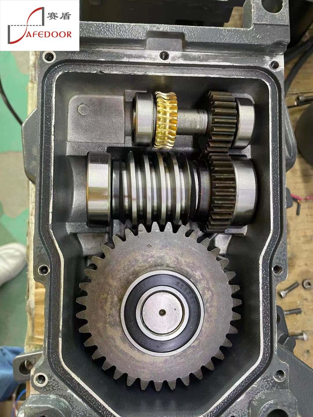 product-600-750 1024.101 WORM GEAR
